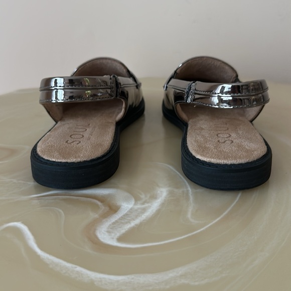 SOUL Naturalizer Womens Yeah Silver Faux Leather Penny Flat Loafers Shoes size 6 - Picture 5 of 12